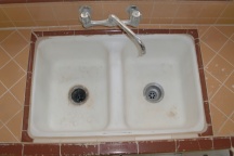 /images/store/36/Countertop-Sink-Refinish-Before.jpg